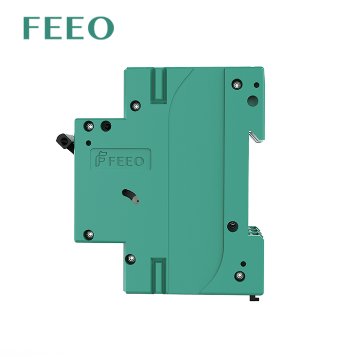 DC MCB 3P 750VDC 10KA Circuit Breaker